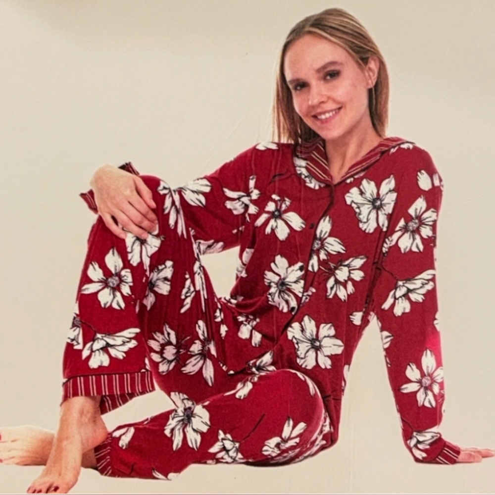NWT Women's Flora Nikrooz two piece pajama lounge set, burgundy floral, small